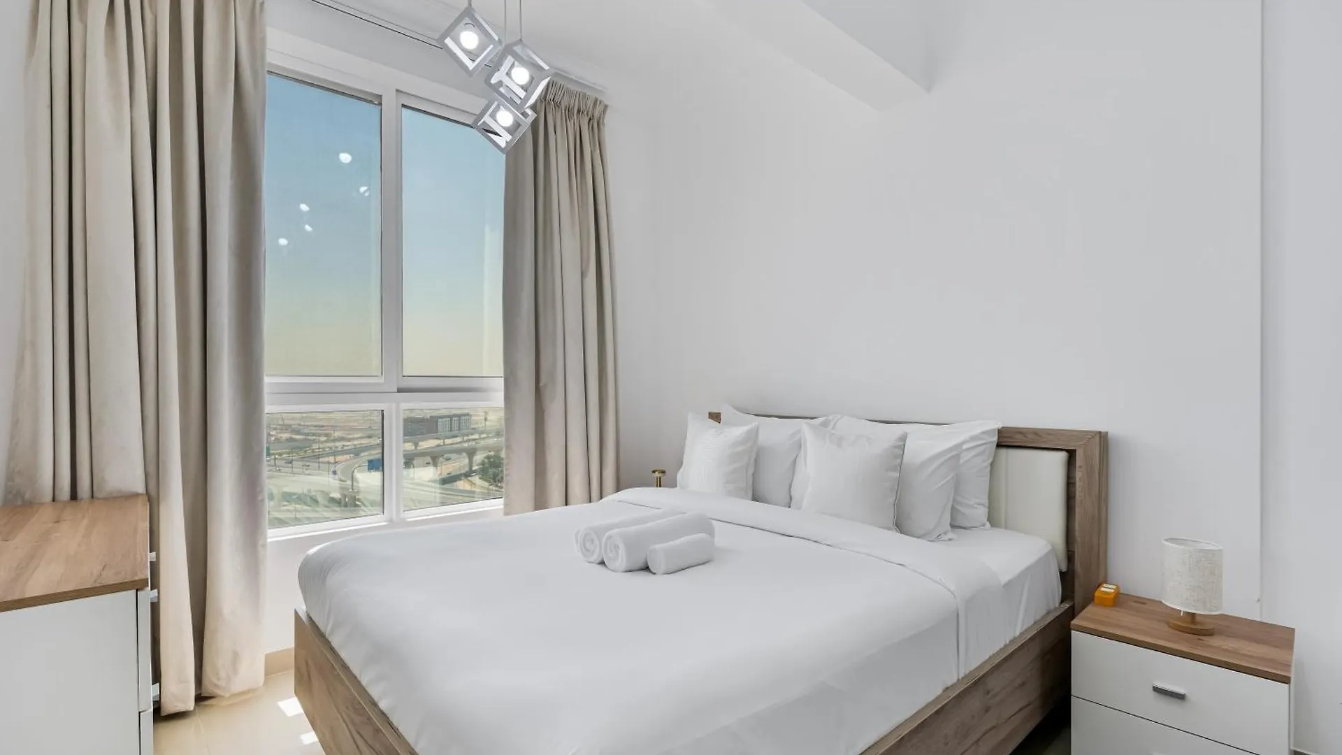 Lovely 1Bed With Balcony, Parking, Pool And Gym Dubai United Arab Emirates